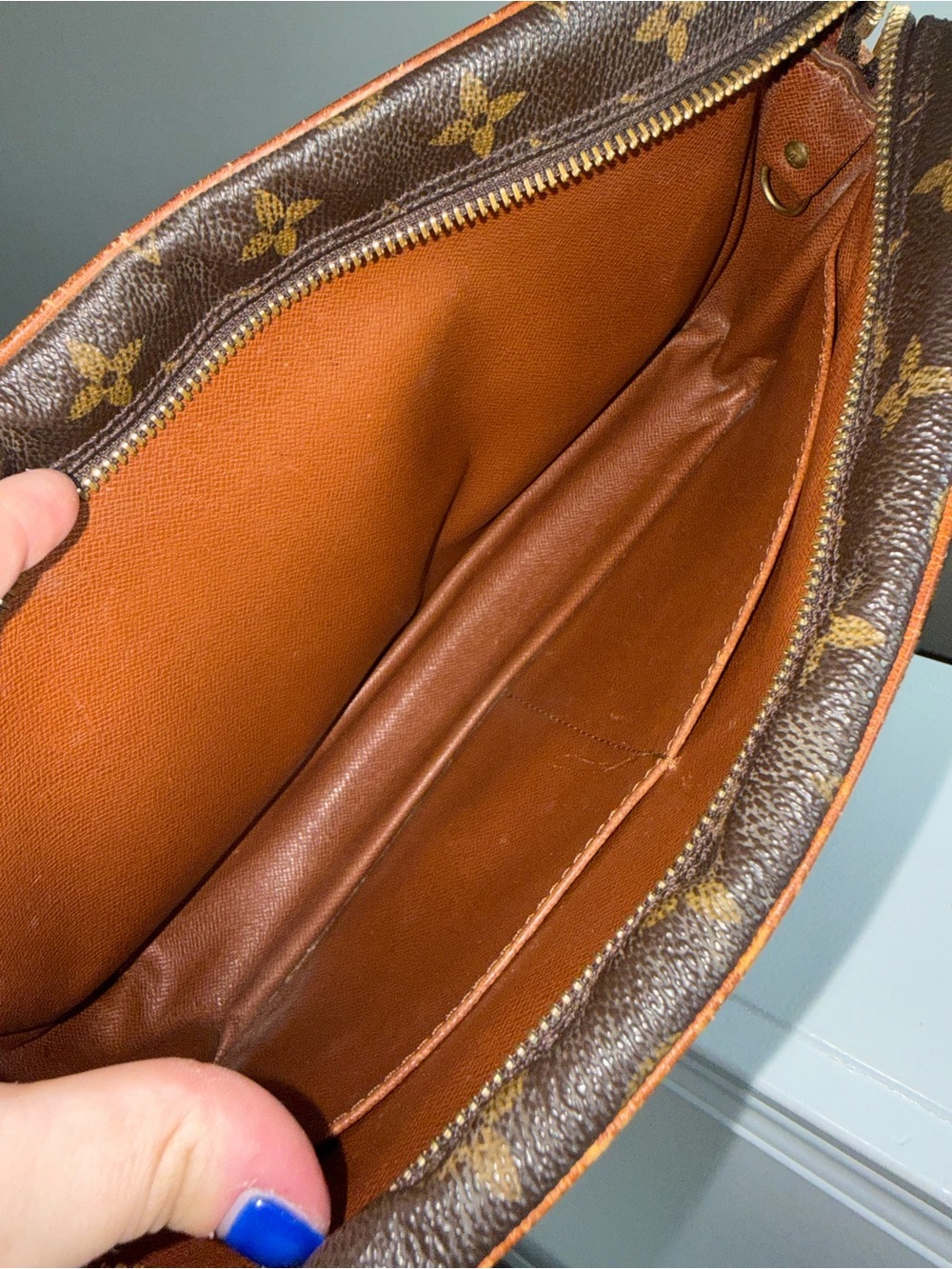 Louis Vuitton Brown Monogram Canvas Toiletry/Travel Pouch with Tan Trim - Picture 10 of 10